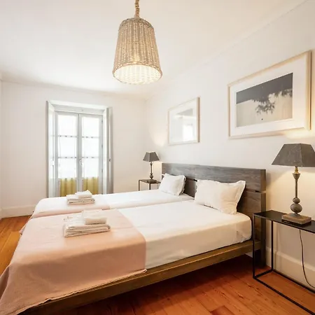 Guestready - Spacious Flat In Bairro Alto Lisboa