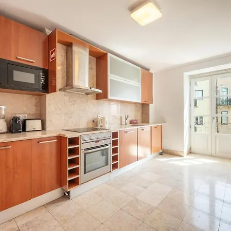 Guestready - Spacious Flat In Bairro Alto * Lisboa