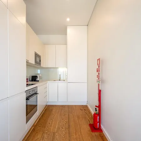 Guestready - Spacious Flat In Bairro Alto Lisboa