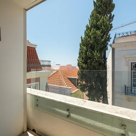 Guestready - Spacious Flat In Bairro Alto Lisboa